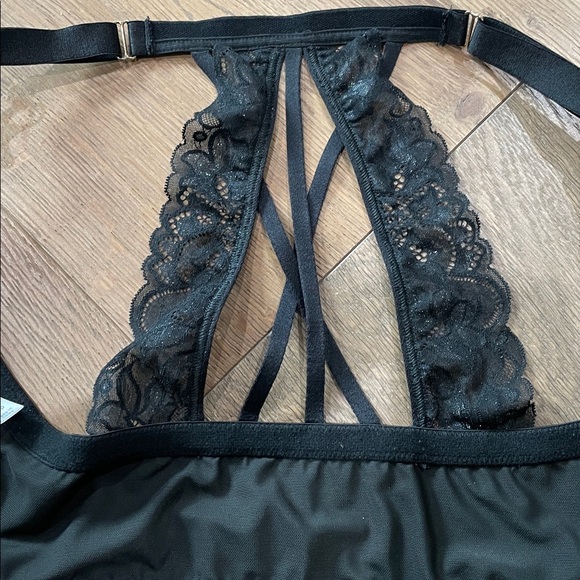 Cacique Shimmer Black Lace Strappy Front-Close Boost Plunge Bra Sz 44DD - Picture 9 of 15